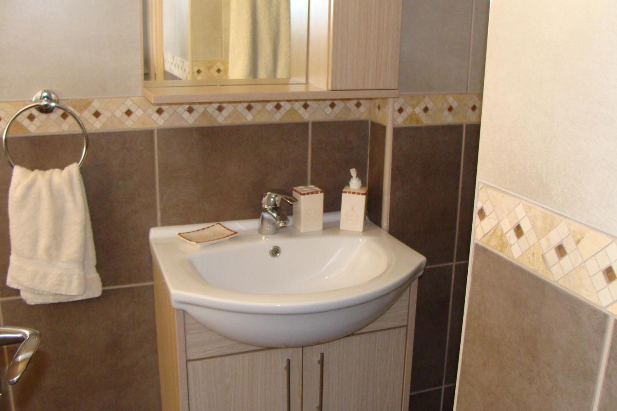 Polyxenia Isaak Luxury Villas And Apartments Protaras Rum bild